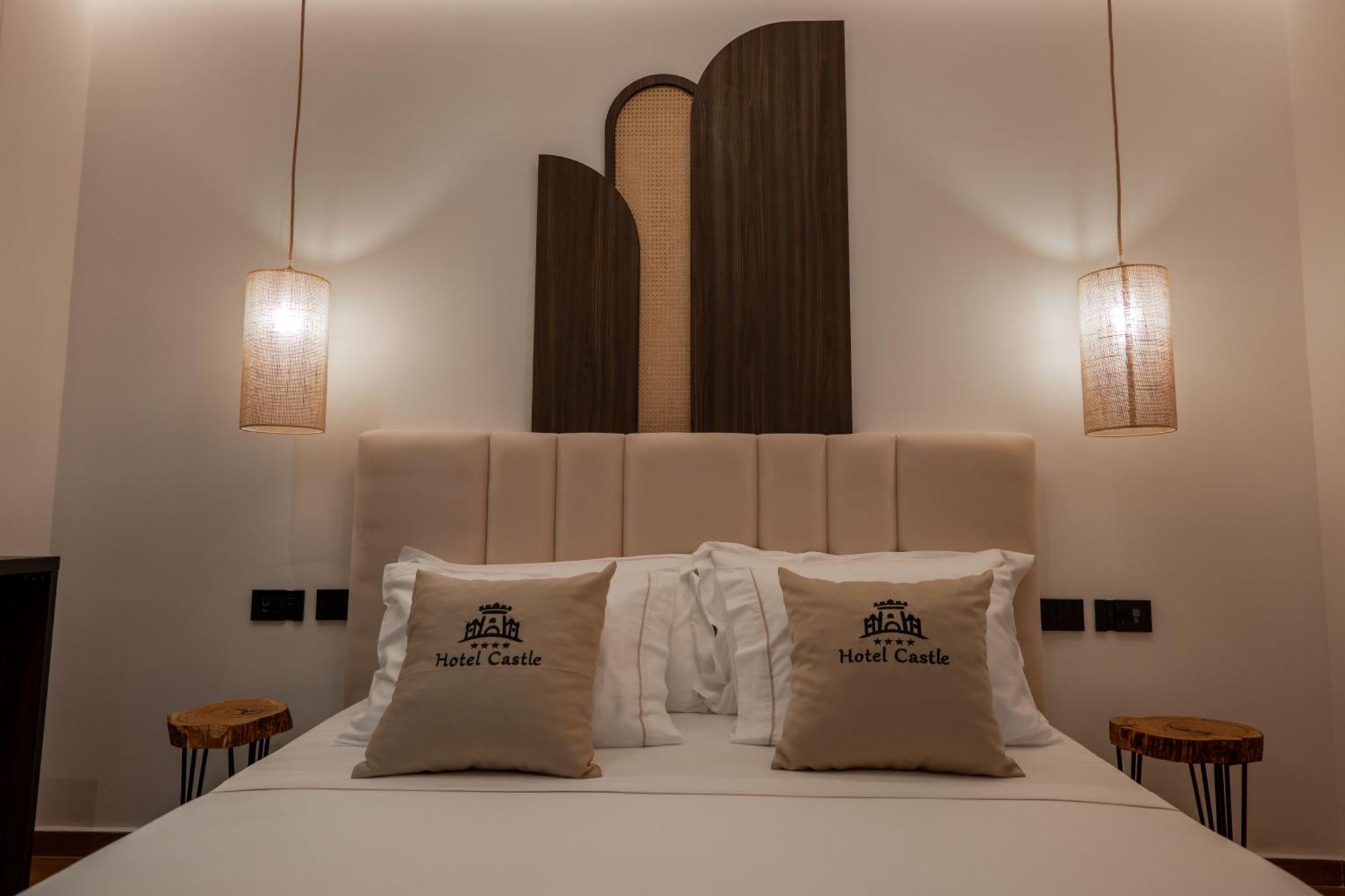 Hotel Castle 사밀 외부 사진